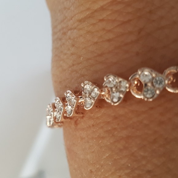Cristal Gold Hearts Bracelet (7.5" Length) - Picture 5 of 10